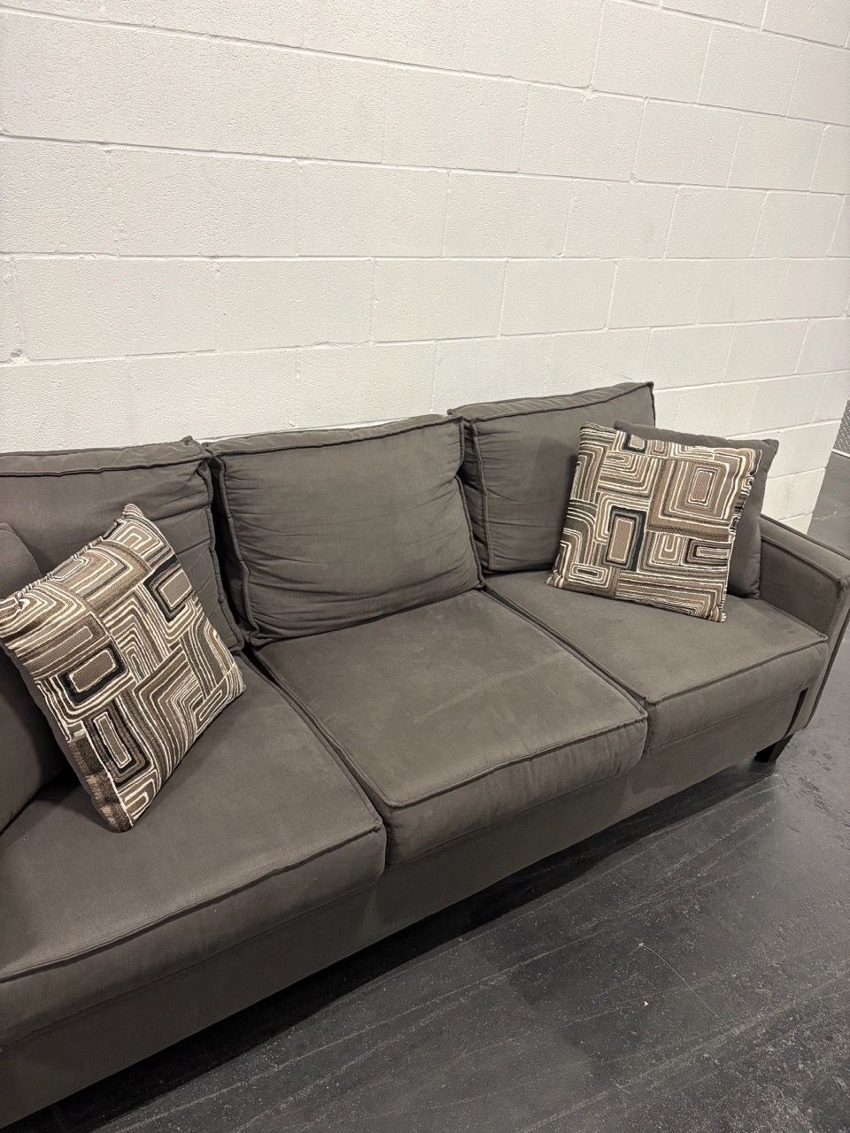 Gray Couch - photo 3