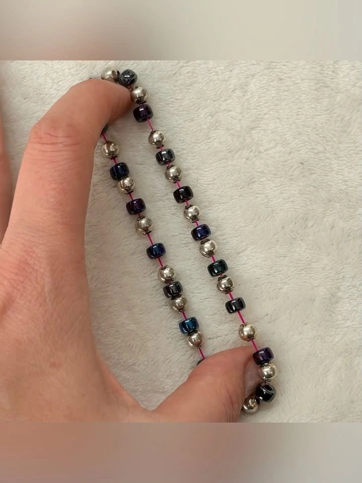 Beaded Bracelet Silver Tone Blue Purple Metallic Beads Stretch - photo 4