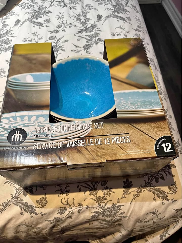 Dinner set