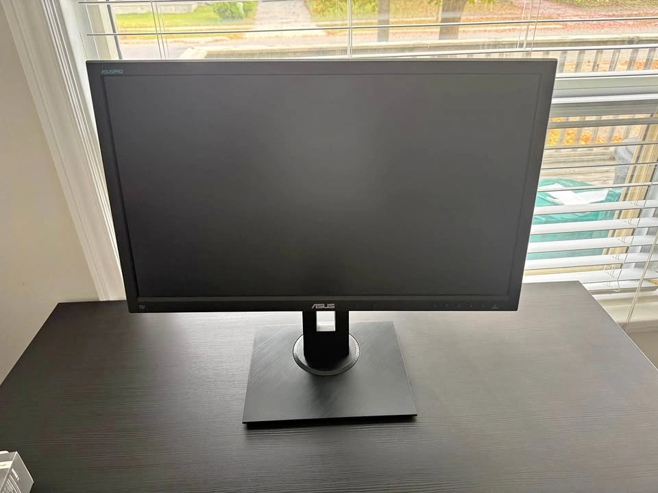 ASUS LCD Monitor