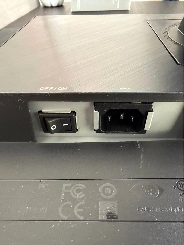 ASUS LCD Monitor - photo 3