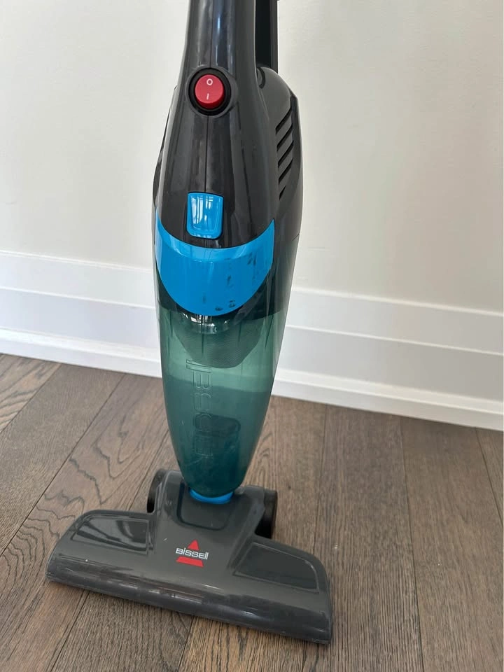 Bissell Stick Vacuum - photo 2