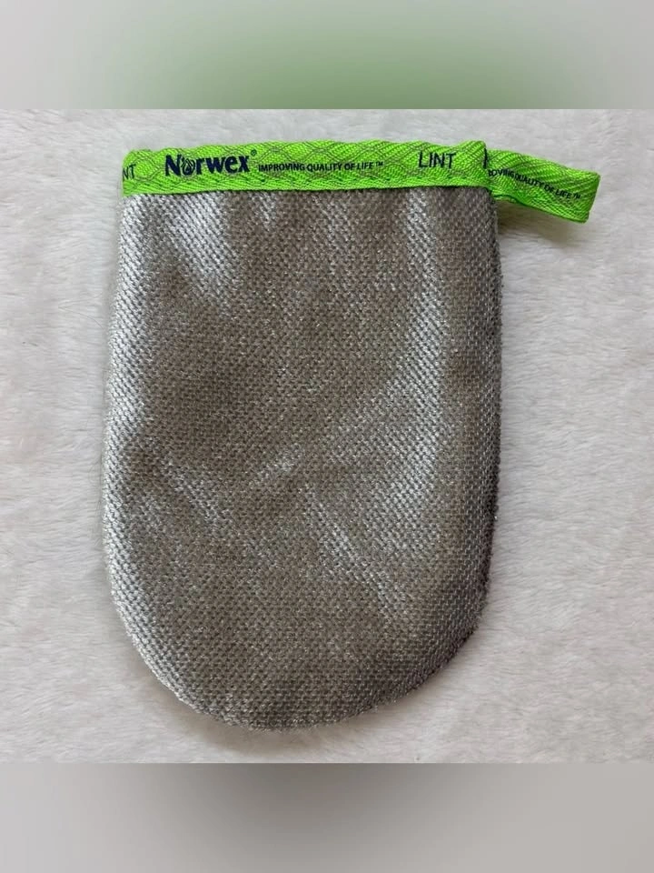 Norwex Lint Mitt Grey Microfiber Pet Hair Remover - photo 3