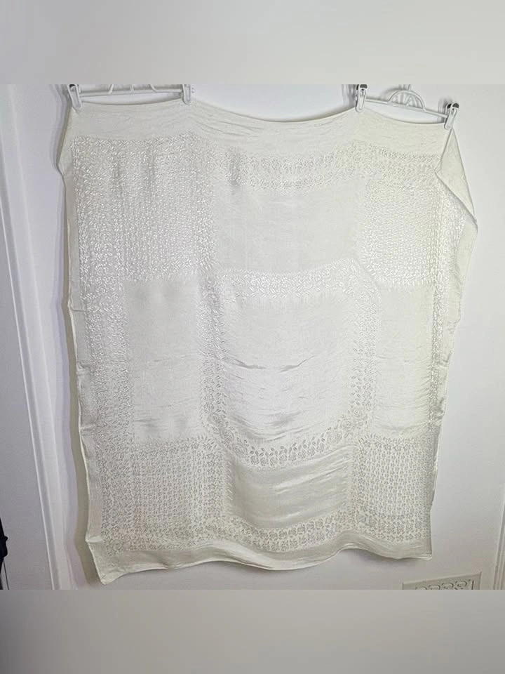 Vintage 60s White Damask Square Tablecloth Floral Jacquard - photo 3