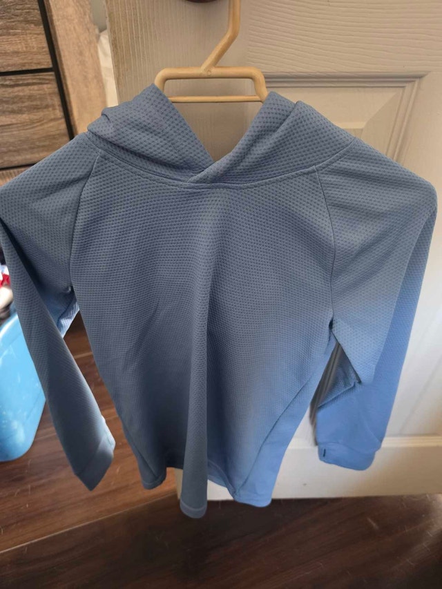 Dri-More Hooded Textured Top