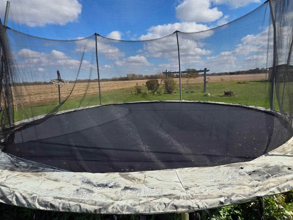 Skywalker Trampoline with Safety Enclosure - photo 2