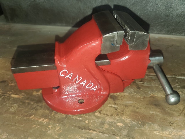 RAE 2-1/2 inch Vise - photo 2