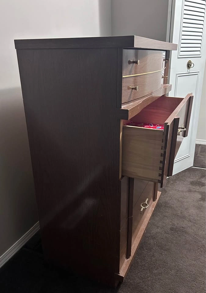 Brown Drawer Chest - photo 3