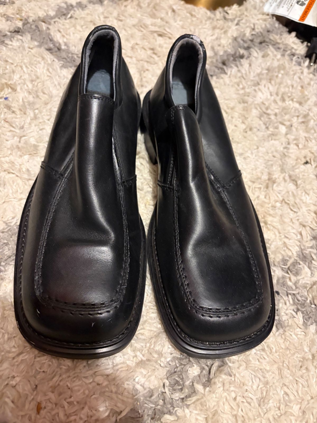 Black Slip-On Loafers - photo 2