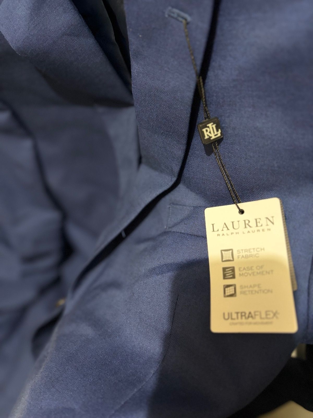 Suit for a boy size 20R/30W