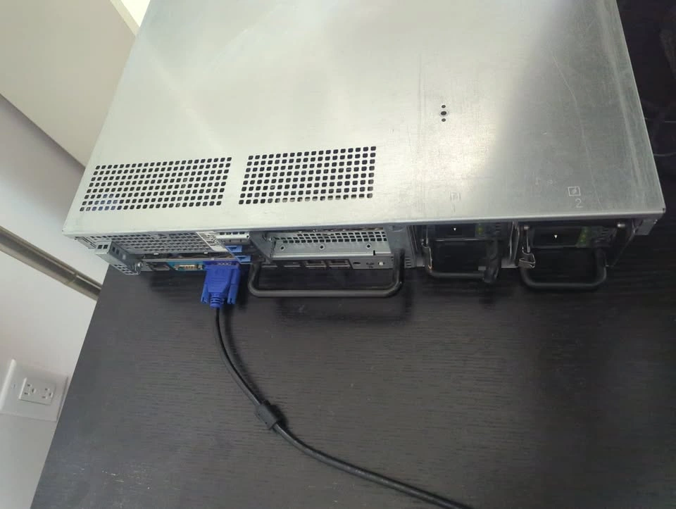 Dell PowerEdge 2950 2U Server 8GB RAM No Hard Drives - photo 3