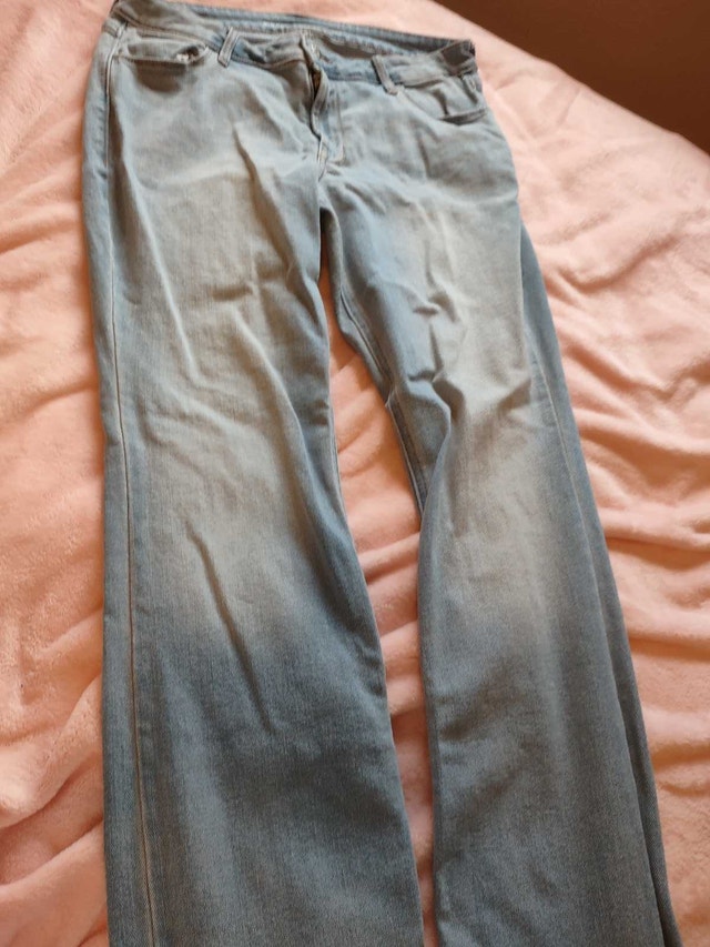 Old Navy bootcut jeans size 12 womens