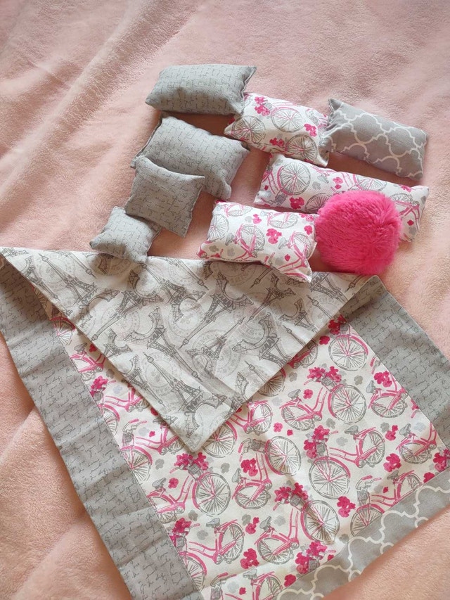 American Girl Paris Bedding & pillows