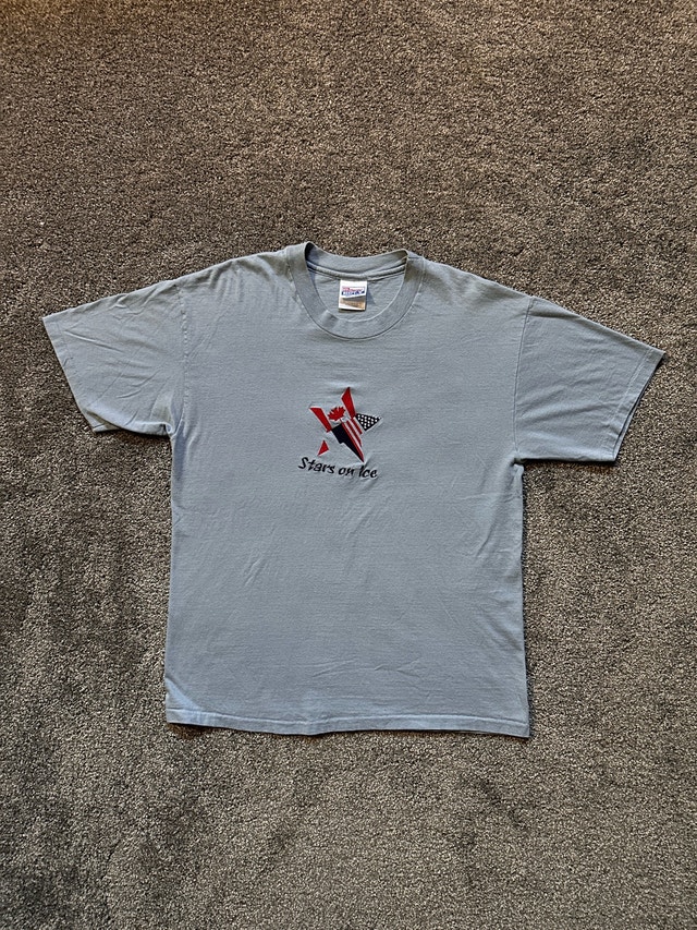 hanes 90s stars on ice single sitch T shirt size L