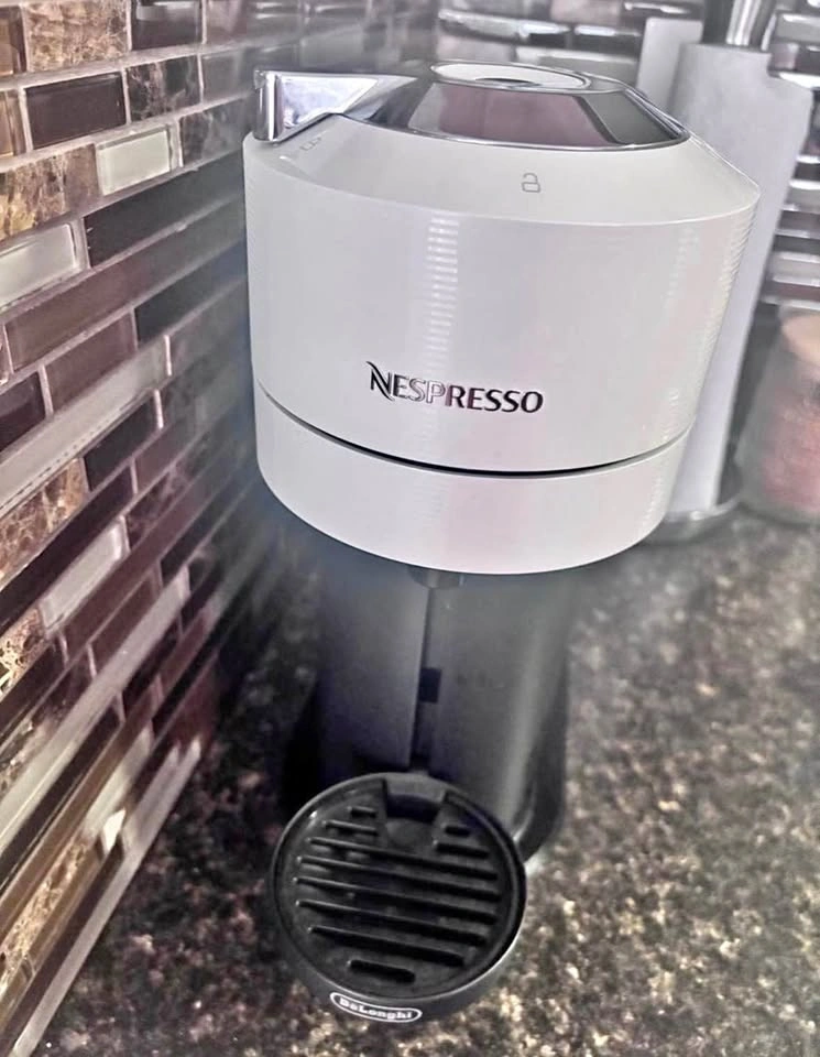 Nespresso Vertuo Next by De'Longhi