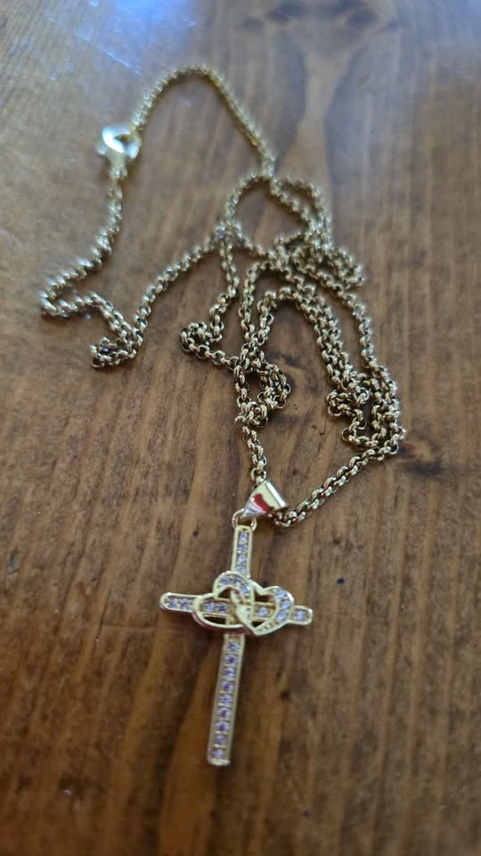 Gold-Toned Cross and Heart Pendant Necklace - photo 2