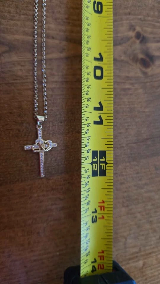 Gold-Toned Cross and Heart Pendant Necklace - photo 5