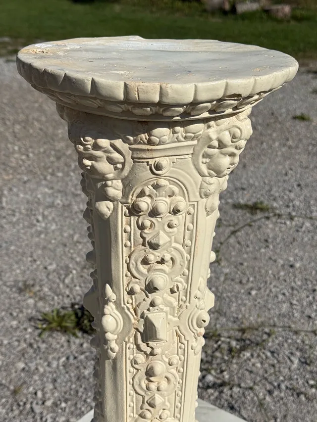 Plaster Column image indicator(3)