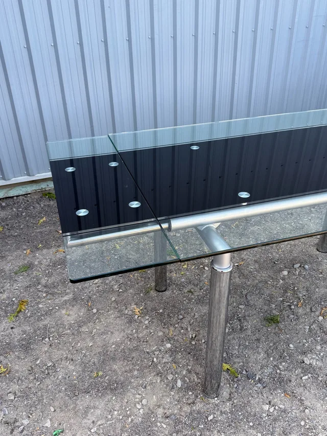 Structube Glass Dining extendable Table image indicator(2)