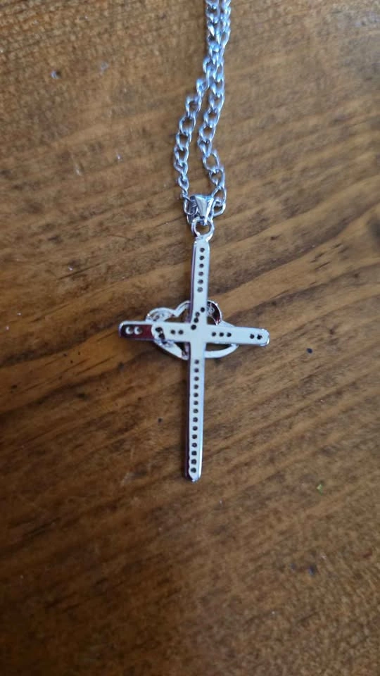 Silver-Toned Interlocking Heart Cross Necklace - photo 4