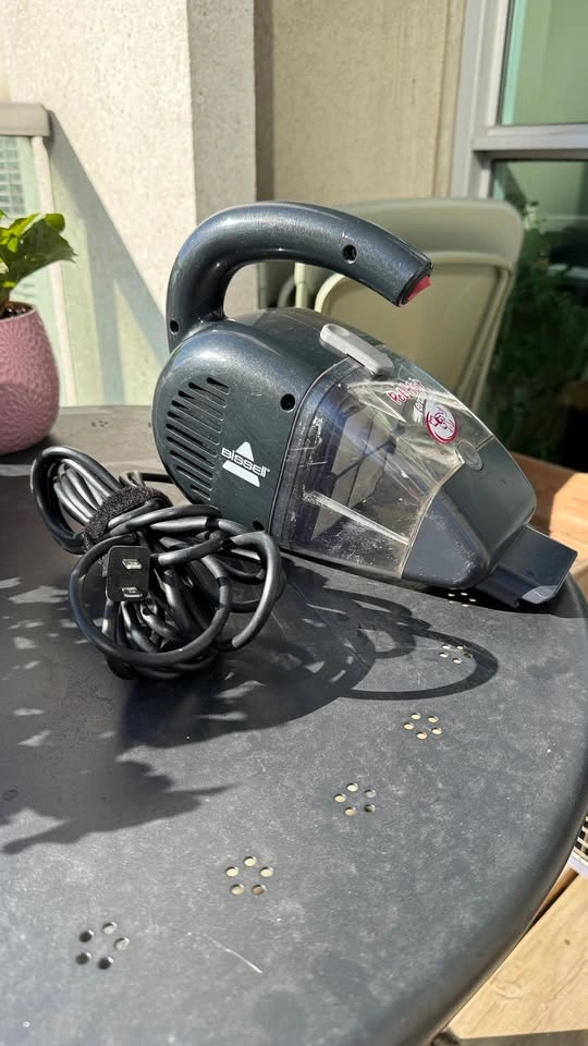 Bissell Pet Hair Eraser Hand Vacuum - Corded, for Pet Hair - photo 2