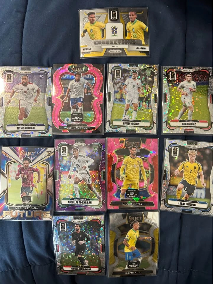 Panini Prizm and Select Road to FIFA World Cup 2026 Soccer Cards - photo 2