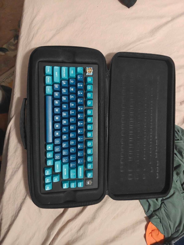 keychron v1 keyboard