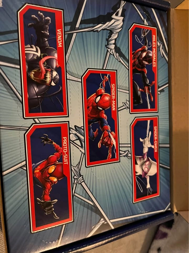 Hot Wheels Spider-Man Character car set - photo 4