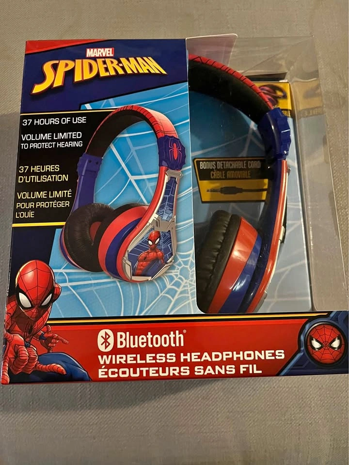 Spider-Man Bluetooth wireless headphones (wire included)