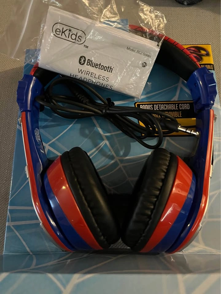 Spider-Man Bluetooth wireless headphones (wire included) - photo 2