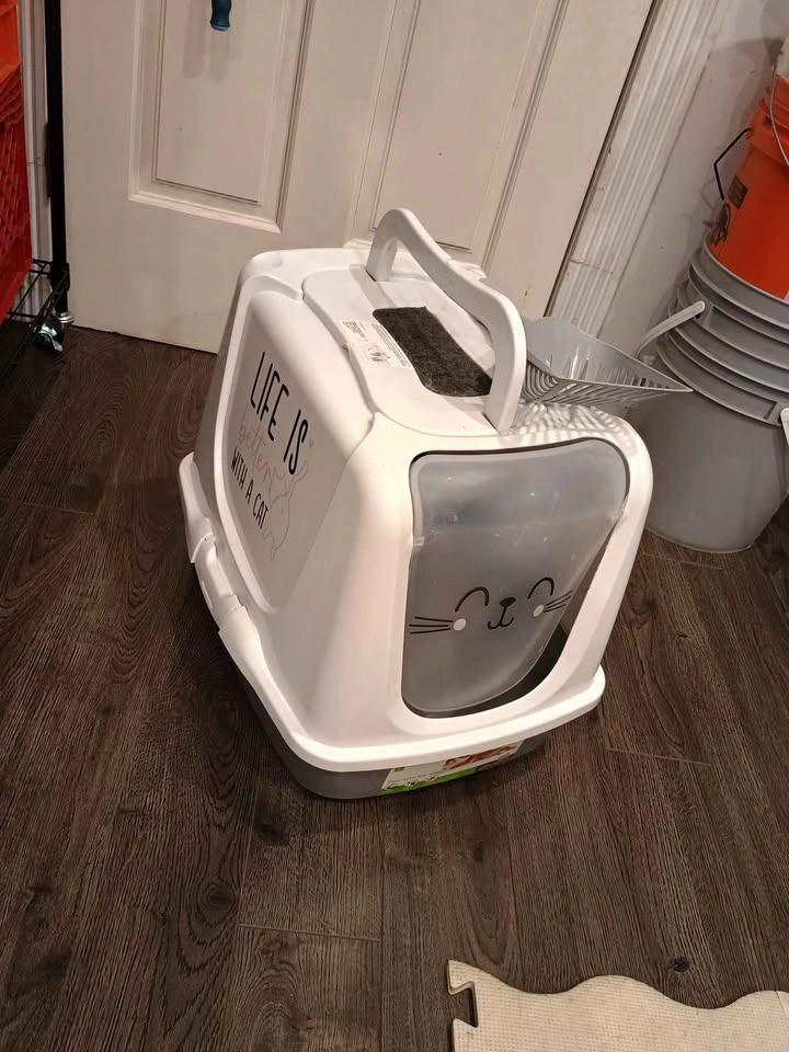 Covered Cat Litter Box - photo 3