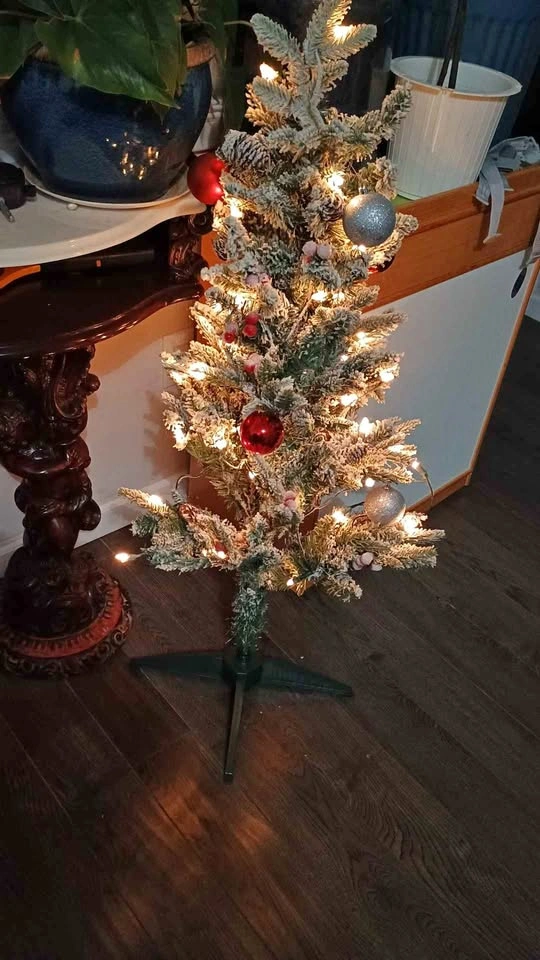 4ft Christmas Tree
