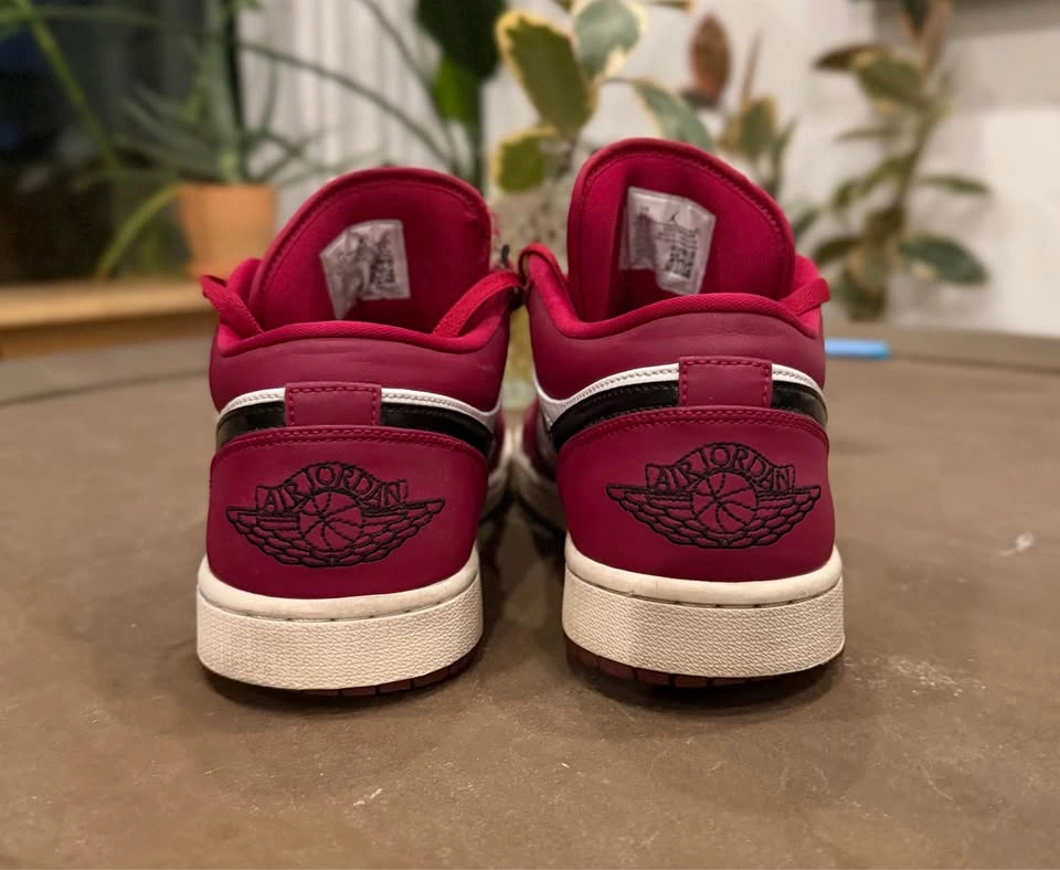 Nike Air Jordan 1 Low - Red and Black - photo 3