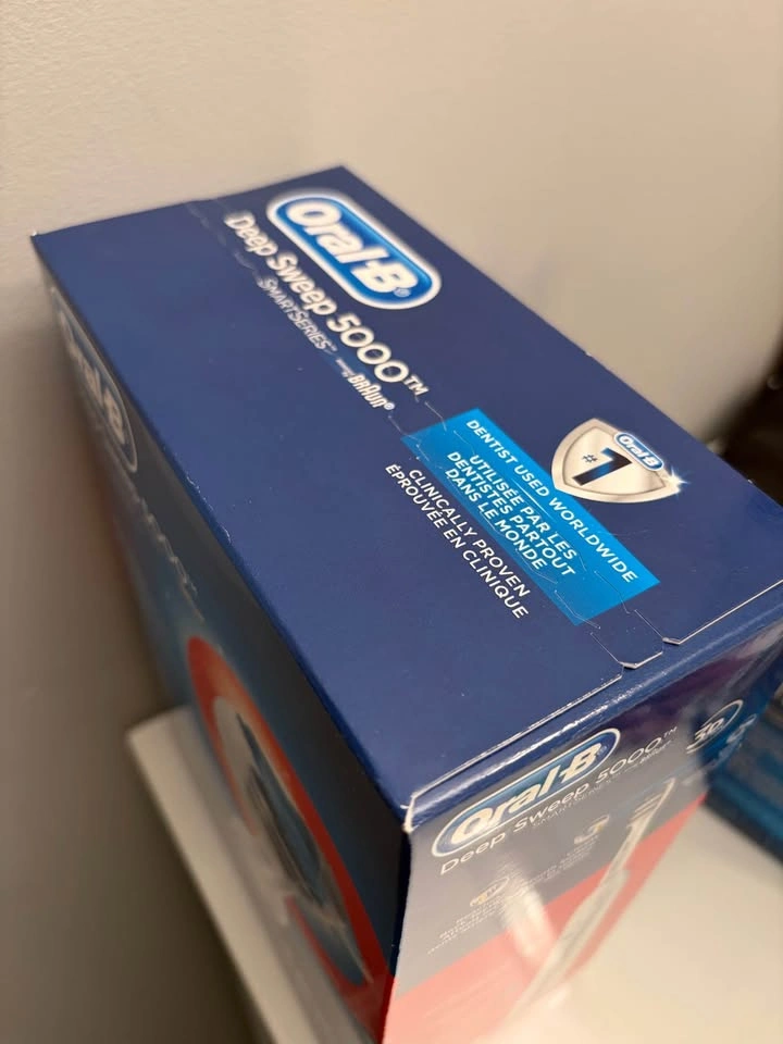 Oral-B Deep Sweep 5000 SmartSeries Electric Toothbrush - photo 5