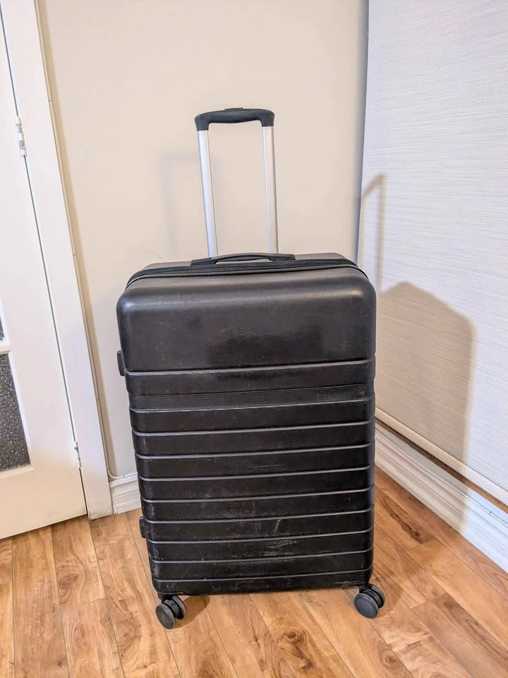 Hardside Spinner Suitcase - photo 2
