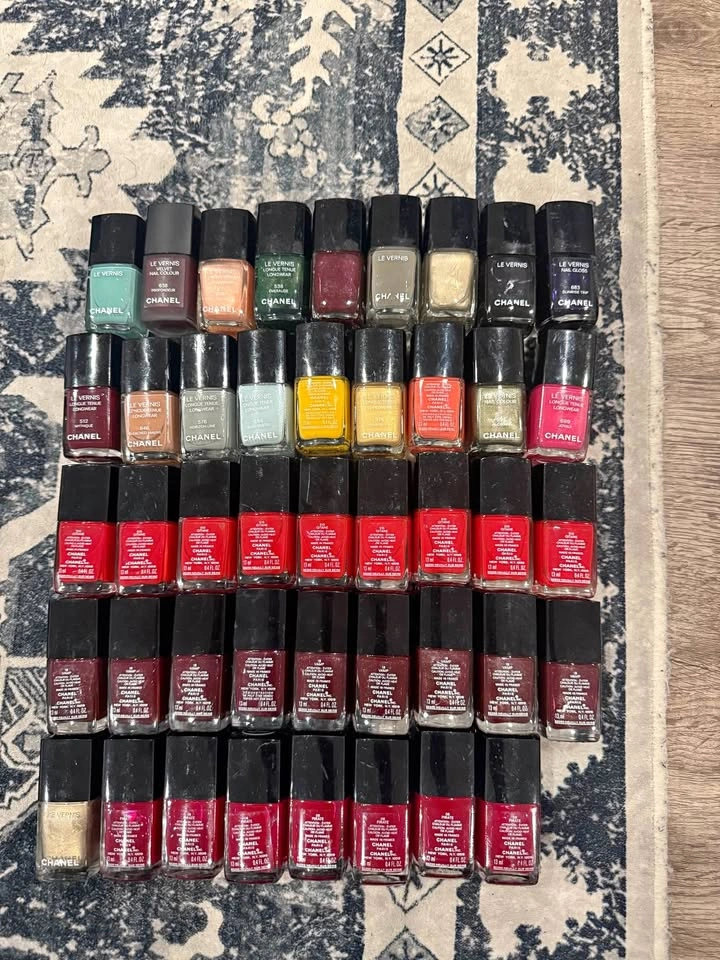 Branded nail polish