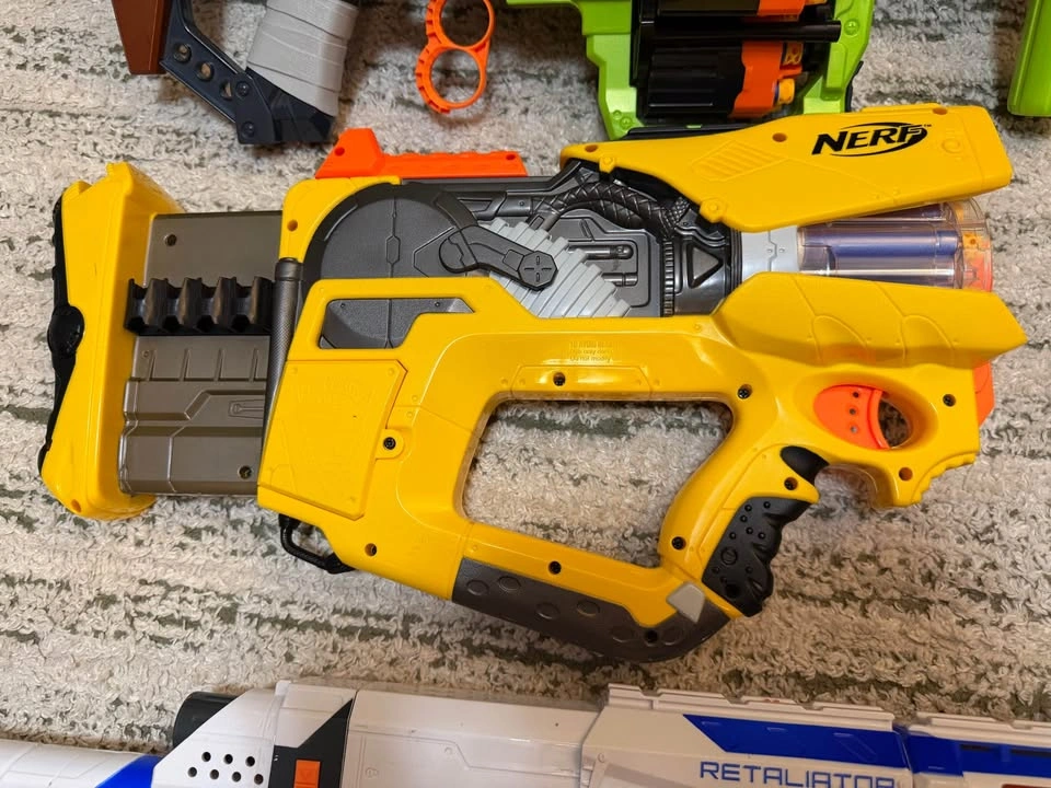 Nerf Gun Lot – Blasters, Accessories & Darts - photo 4