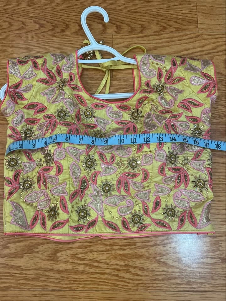 Gorgeous Hot Pink & Gold Lehenga Set – 12-15 years - photo 4