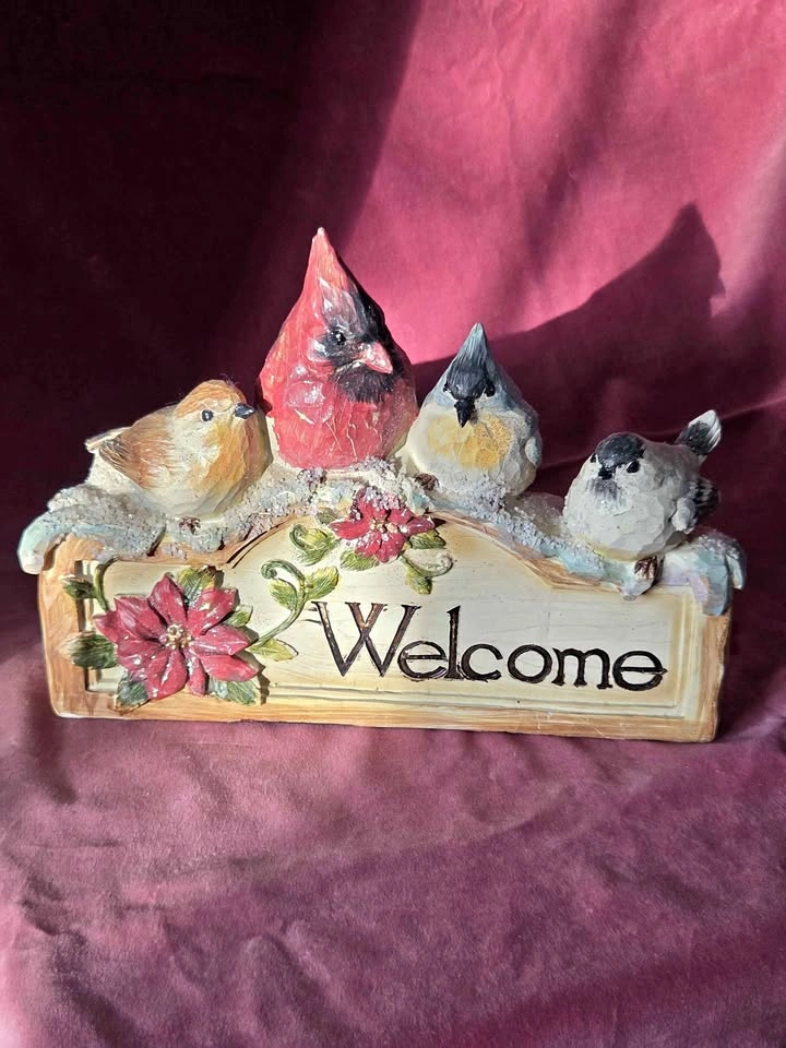 Vintage Winter Birds "Welcome" Decoration