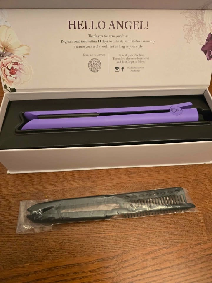 Le Chic Ionik Ceramic Flat Iron Complete Set Open Box - photo 2