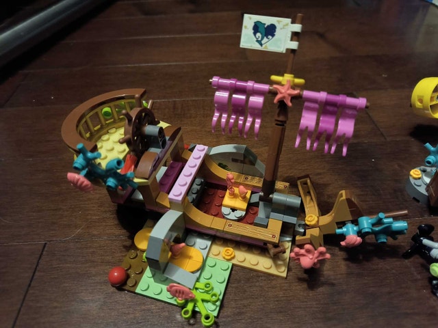 Lego Friends Dolphin Rescue - photo 2