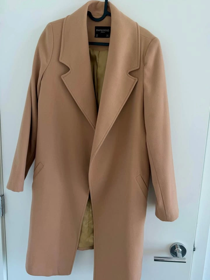 Women’s Camel Wool Long Overcoat - photo 2