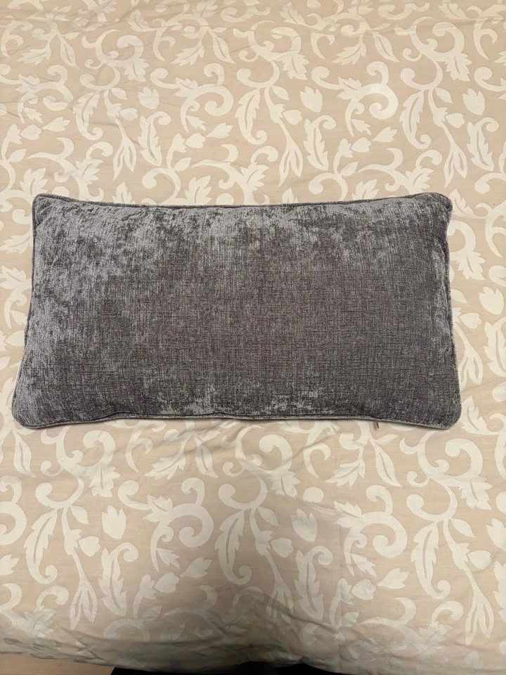 Two Urban Barn gray lumbar pillows, wool and chenille - photo 4