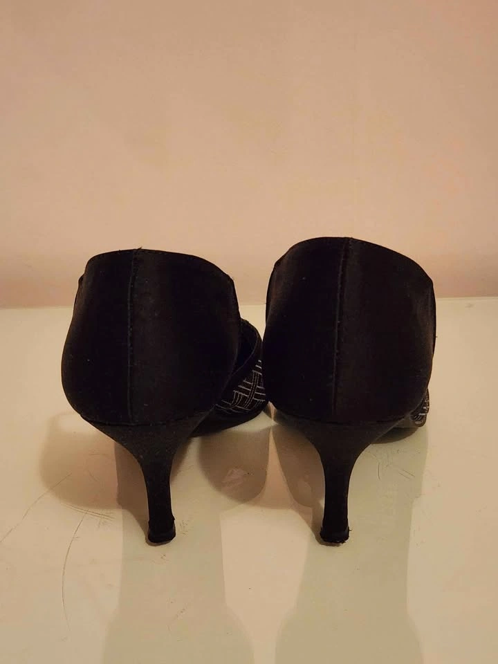 Women's Pumps (size 9M) - photo 3