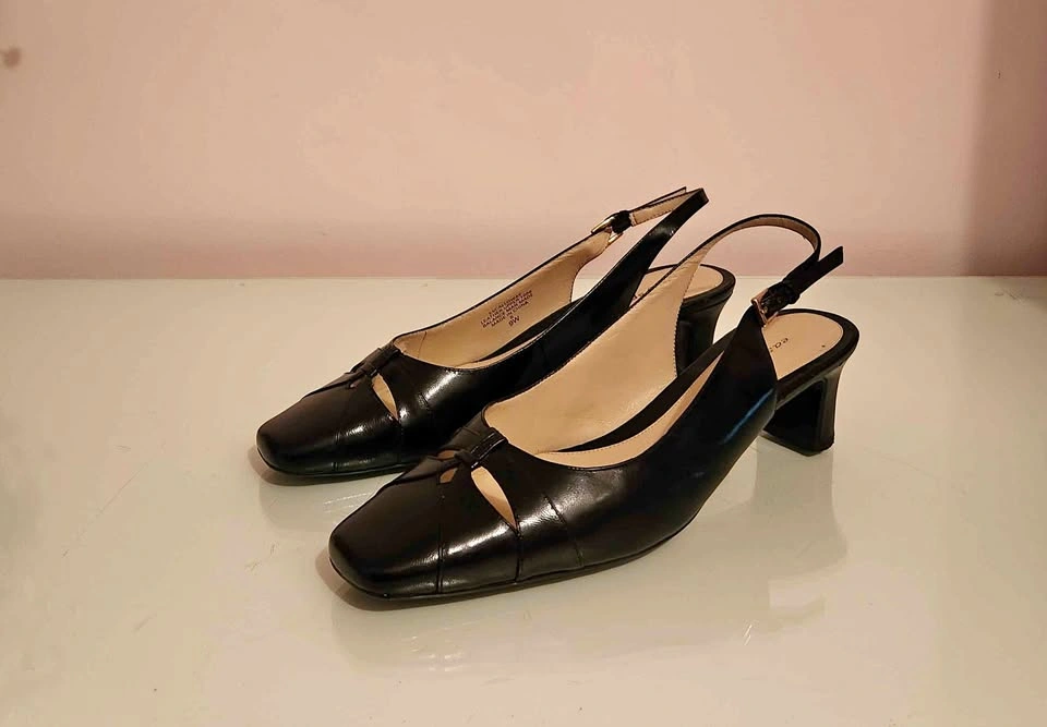 Women's Easy Spirit Leather Sling-Back Shoe (size 9W)