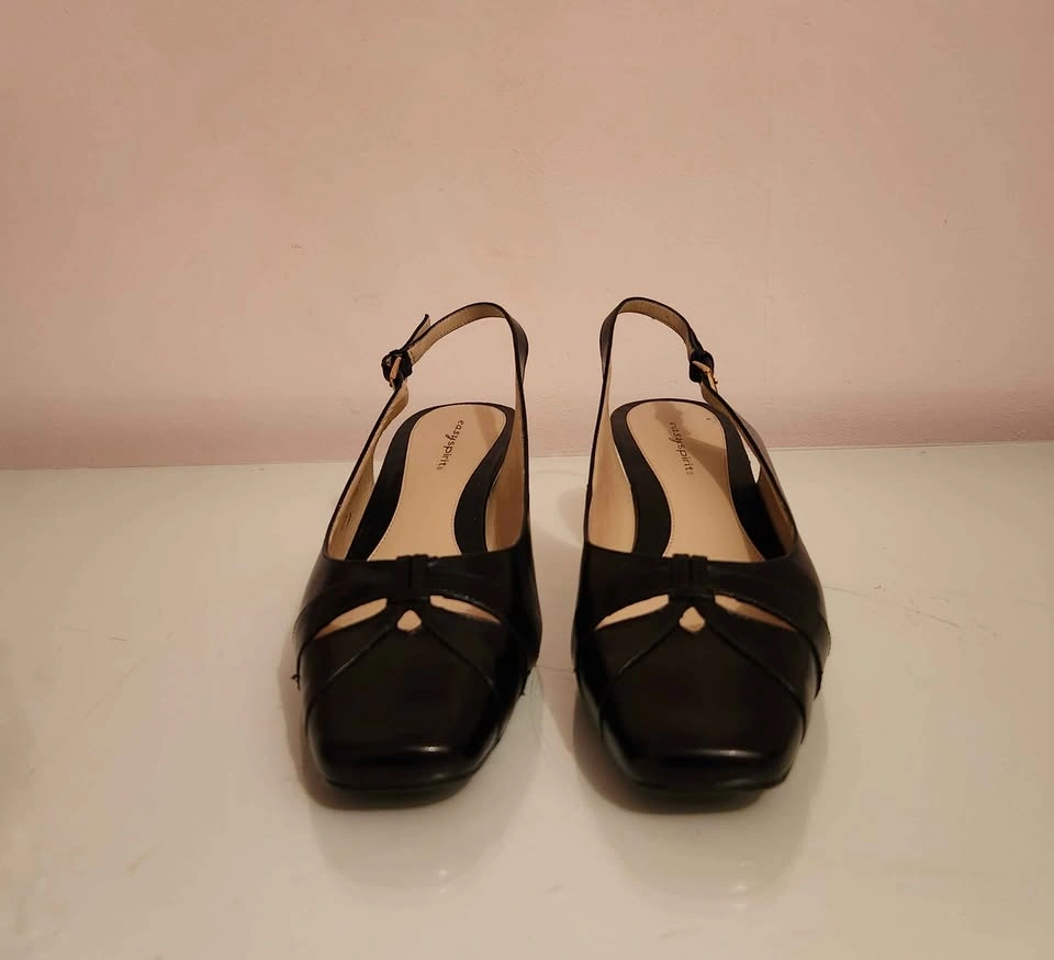 Women's Easy Spirit Leather Sling-Back Shoe (size 9W) - photo 2