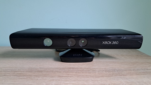 Xbox 360 Kinect Sensor