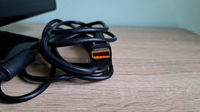 Xbox 360 Kinect Sensor - photo 2