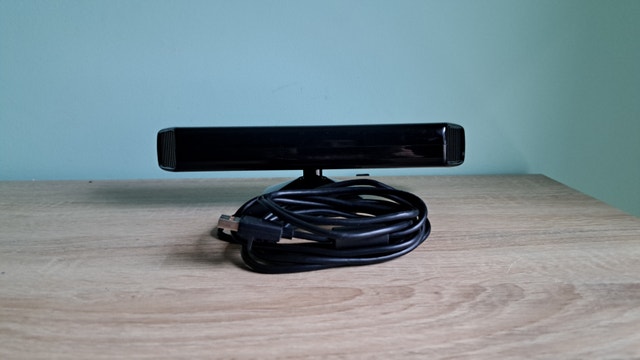 Xbox 360 Kinect Sensor - photo 3