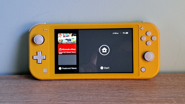 Yellow Nintendo Switch Lite - photo 3